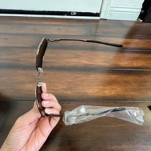 New Banana Republic Benisio Sunglasses Men 60mm Black Polarized Metal Aviator - Picture 11 of 12